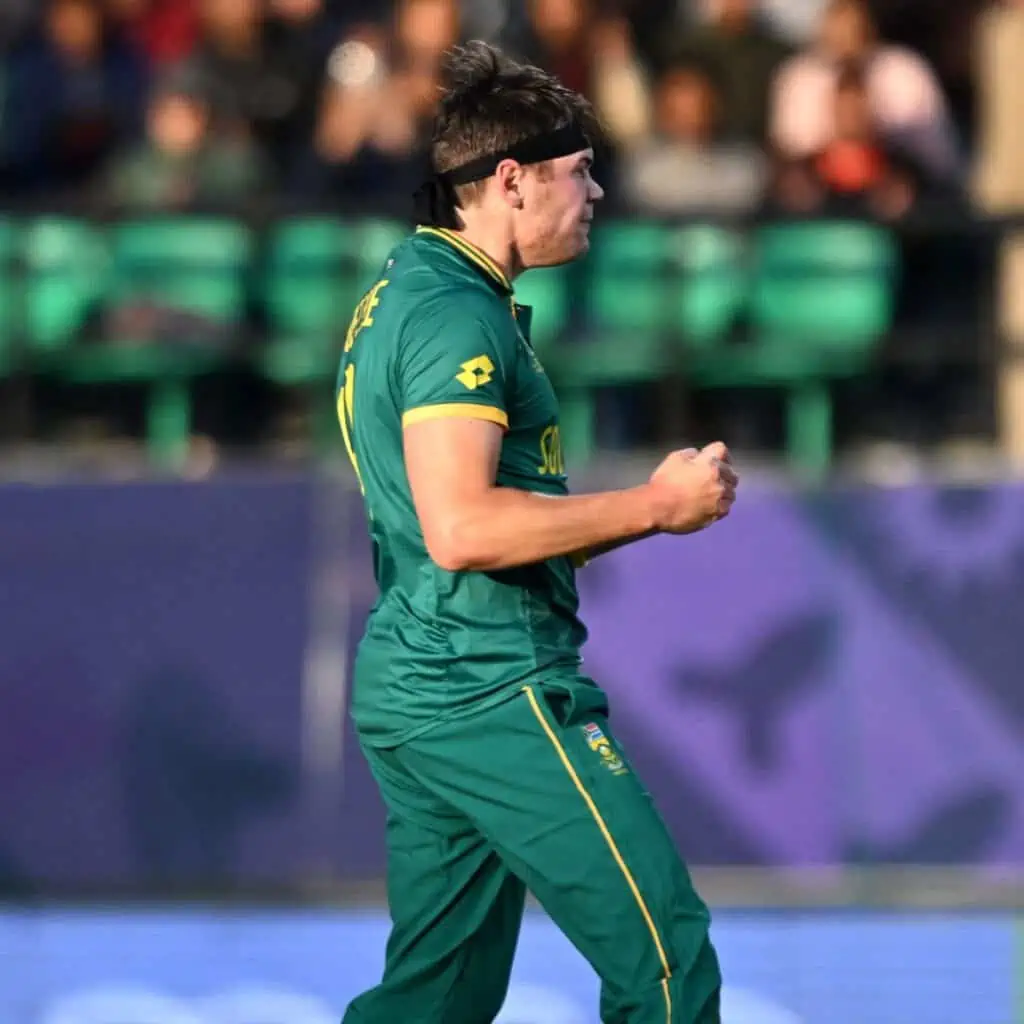 Coetzee is ecstatic after getting a wicket