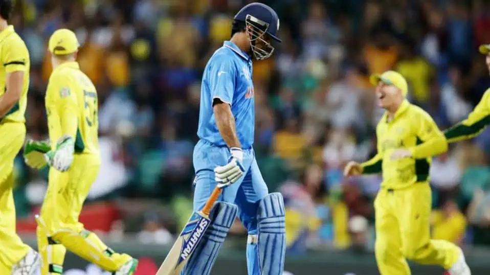 A disheartened MS Dhoni leaving the field